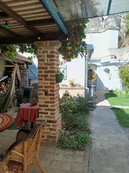 L'Atelier-Chambrette Dans Le Jardin Avec Salle De Bains, Sans Cuisine Troo Exterior photo